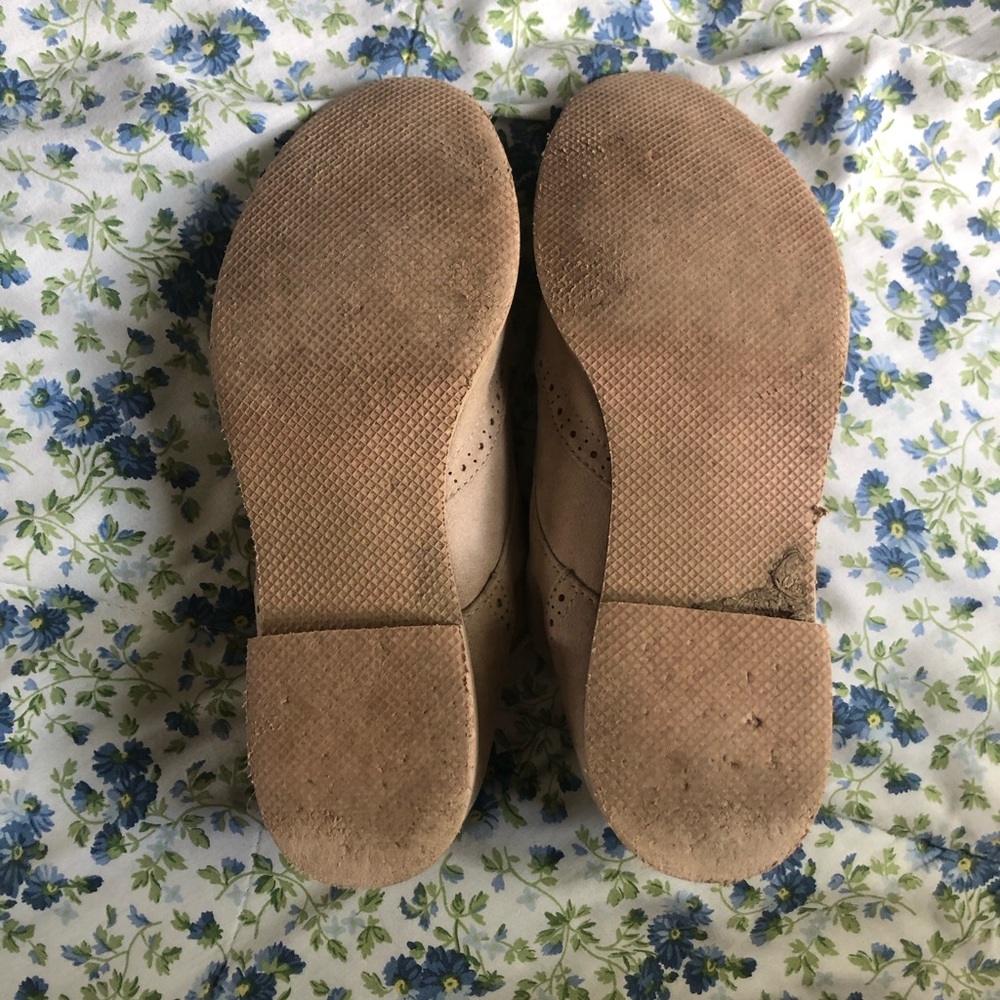 Oxford Style Shoes - Picture 3 of 3